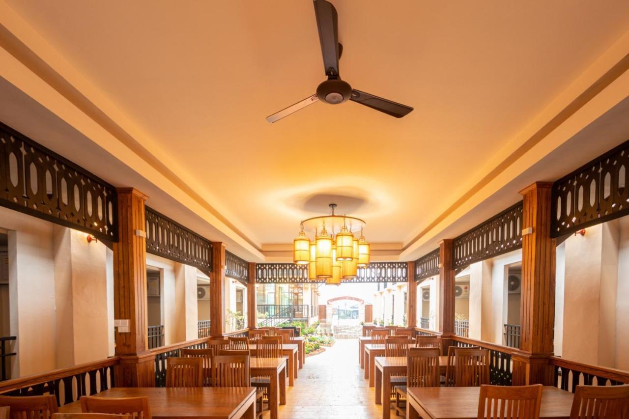 Peacock De Pai Hotel מראה חיצוני תמונה